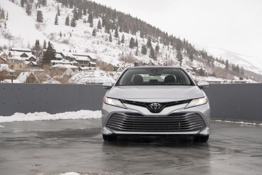  Toyota Camry XLE AWD 2019 года  (NA) (фото 4 из 13)